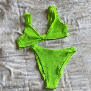 Skatie Bikini Bottom and Top in Crinkle Corona | Size Small